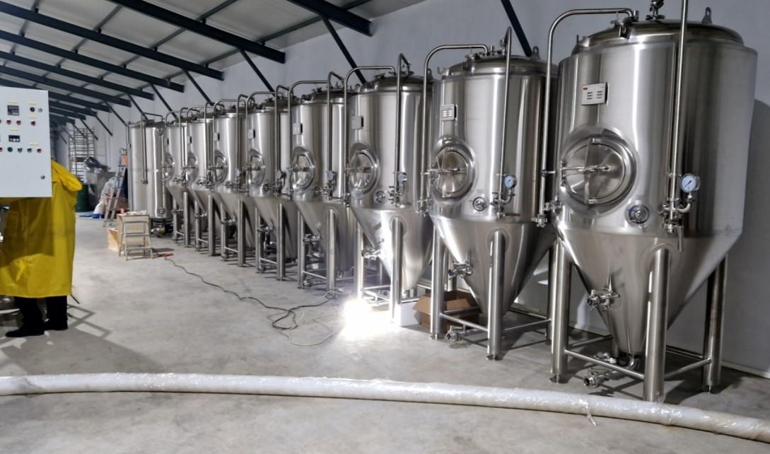 1000L 2 Vessel brewery equipment in Romania--Apisrom SRL